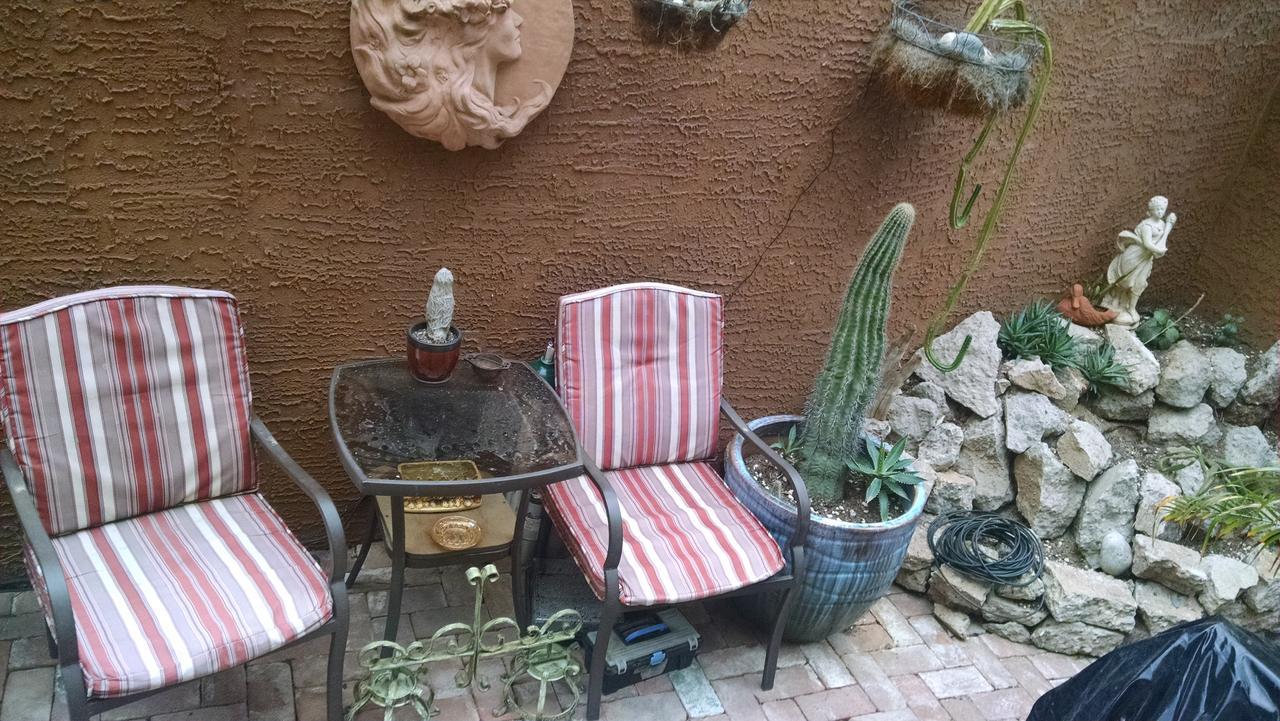Don'S Elegante Bed & Breakfast Phoenix Exterior photo